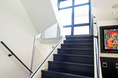 Designs by Santy :: Escarpment Modern Staircase with glass rail
