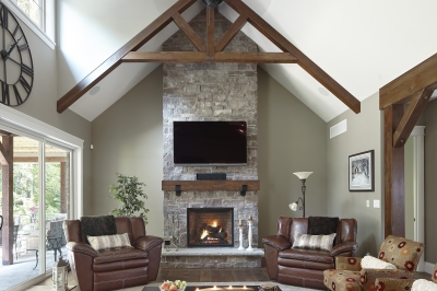 Designs by Santy :: Escarpment Vale House Great room with vaulted ceiling and timber brackets